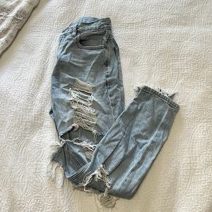 American Eagle Outfitters Mom Jeans